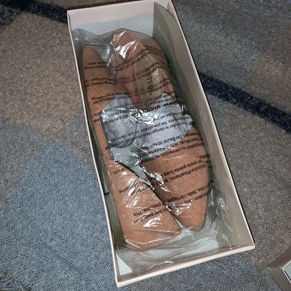 Flats by JustFab - Picture 6 of 7